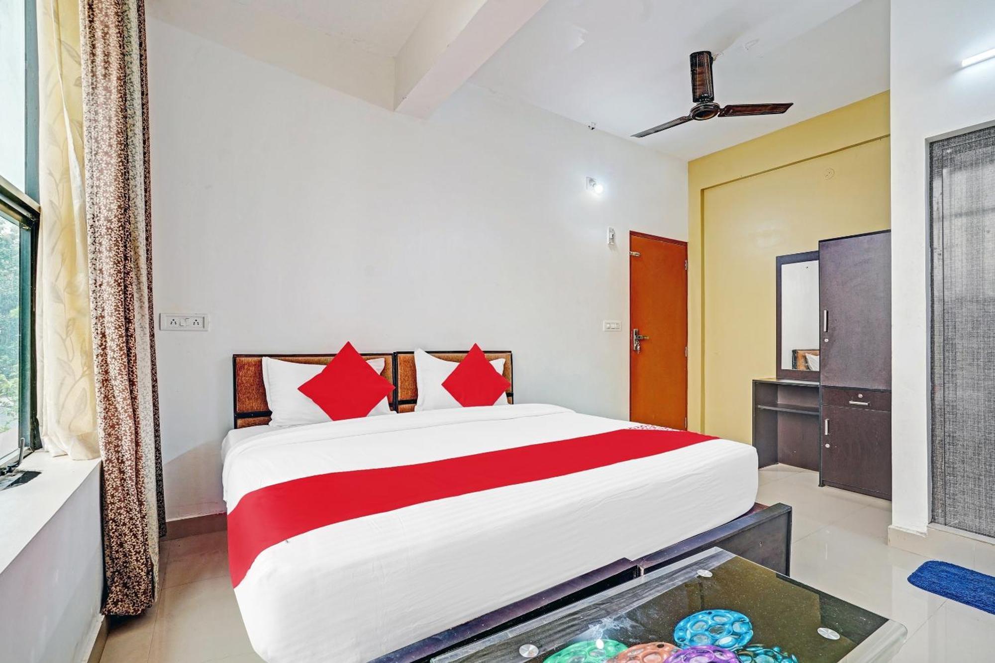 Hotel Thaza Rooms Nedumbassery Exterior foto